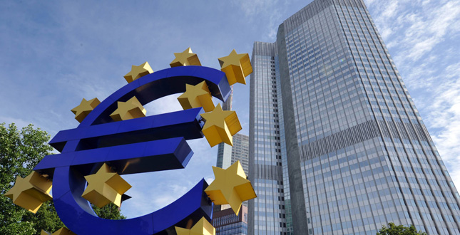 Crisi dei mercati internazionali, la BCE attiva sul mercato finanziario secondario