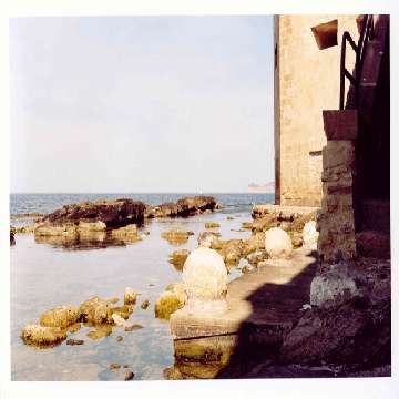 Alghero, il mare circonda le fortificazioni [360x360]