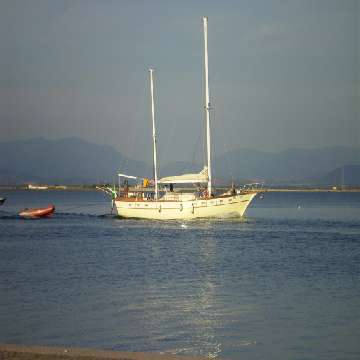 Sant'Antioco, barca a vela [360x360]