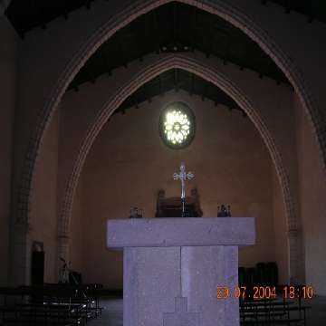 Perfugas, chiesa: altare [360x360]