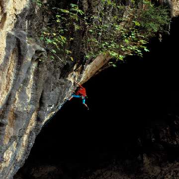 20090107/Cocco_Saba/falesie_free_climbing/falesie-free-climbing-spheraimages-mattia-vacca-128b43 [360x360]