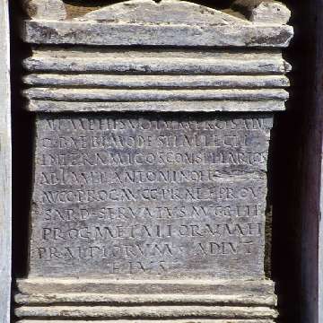 Fordongianus, stele con epigrafe [360x360]