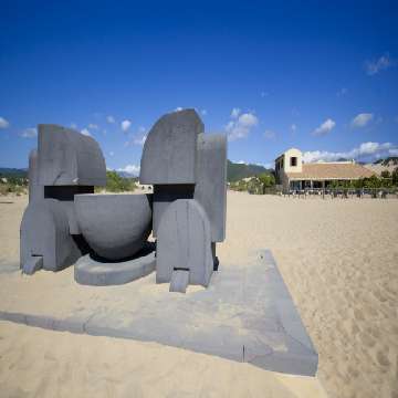 Arbus, scultura sulla spiaggia [360x360]