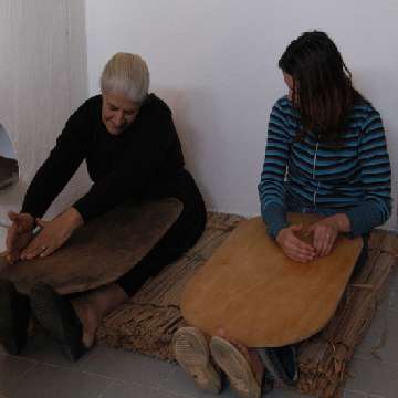 20100607/ARCHIVIO 6/sarule beni culturali musei museo del tappeto telai tessitura lana [69] [360x360]