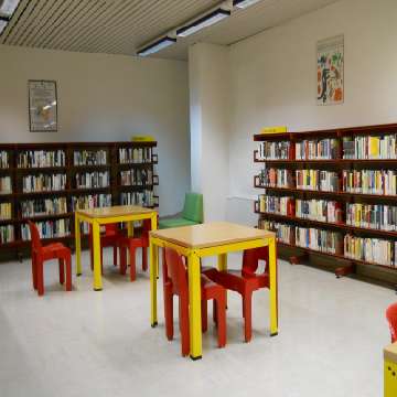 20110429/Immagini Sistema Bibliotecario Urbano_ Quartu S.E/Biblioteca Centrale/sala consultazione-/sala consultazione [360x360]