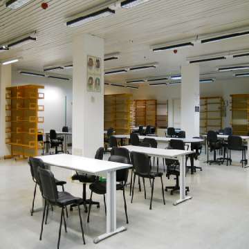 20110429/Immagini Sistema Bibliotecario Urbano_ Quartu S.E/Biblioteca Centrale/sala lettura/sala lettura [360x360]